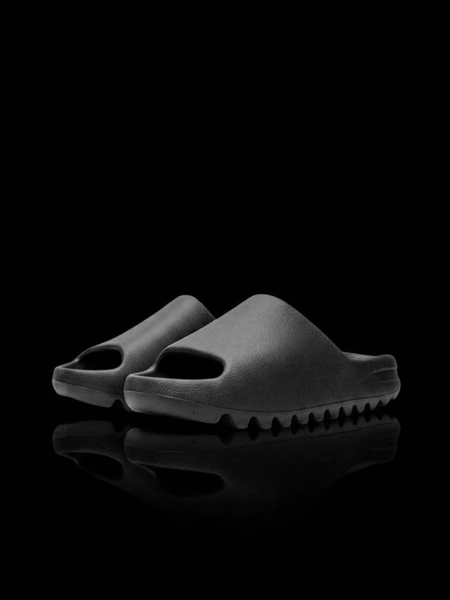 Yeezy Slides Black