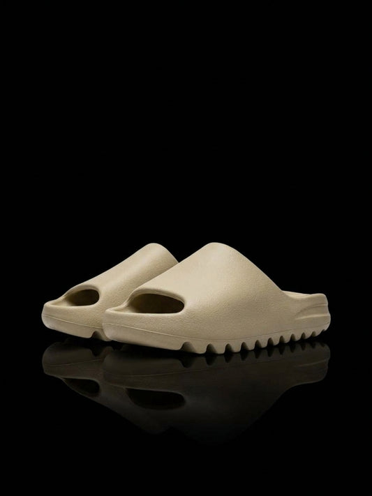 Yeezy Slides Beige