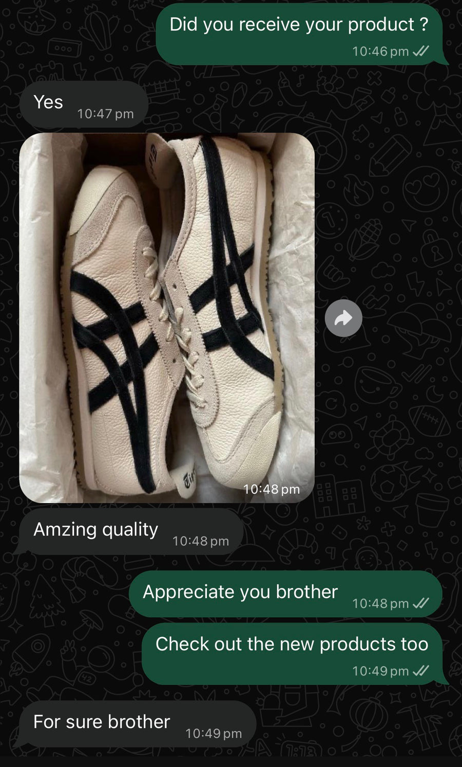 LAYERD customer review showing cream sneakers with black stripes